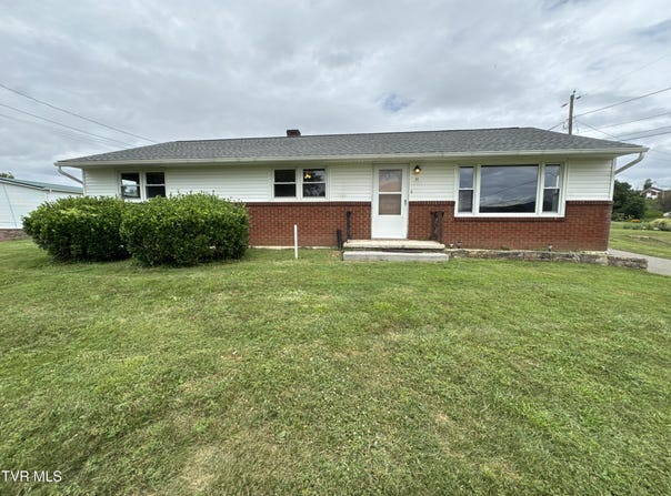 154 North Drive, Marion, VA 24354