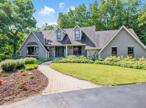 S52w33813 Road GG -, Dousman, WI 53118