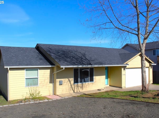 185 SE LEBLEU LN, Winston, OR 97496