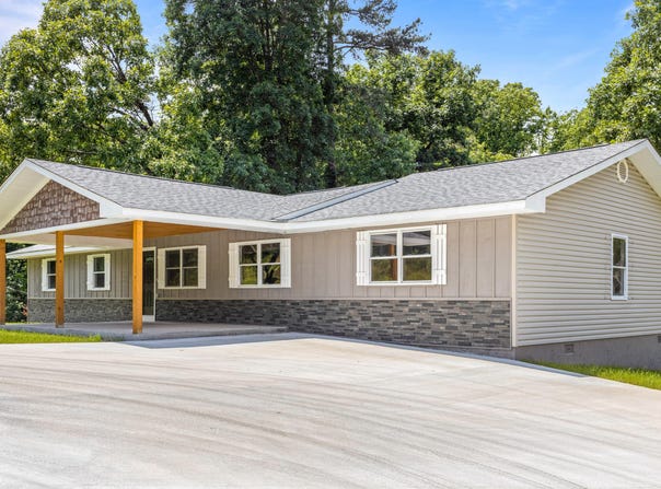 17 Hill Street, Ringgold, GA 30736