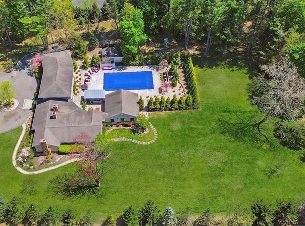 1 Pine Valley Road, Upper Brookville, NY 11771