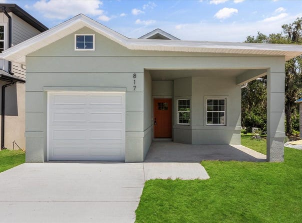 817 E MCDONALD AVENUE, EUSTIS, FL 32726