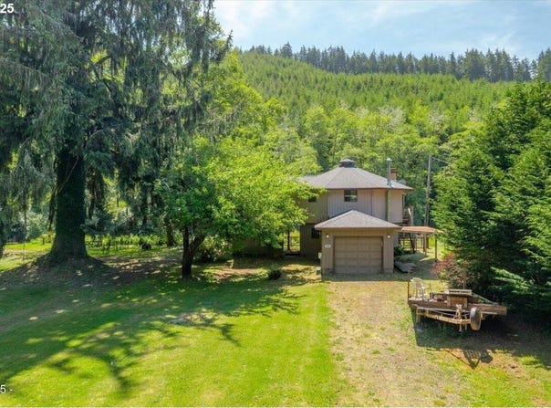 5188 S SUMMER PL, Lincoln City, OR 97367