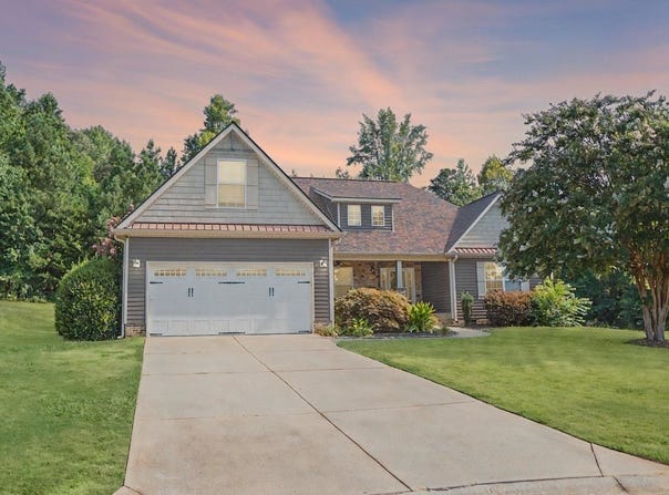 32 Berry Pine Court, Taylors, SC 29687