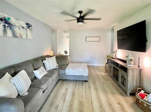 6 MASTERS COURT 6, PALM COAST, FL 32137