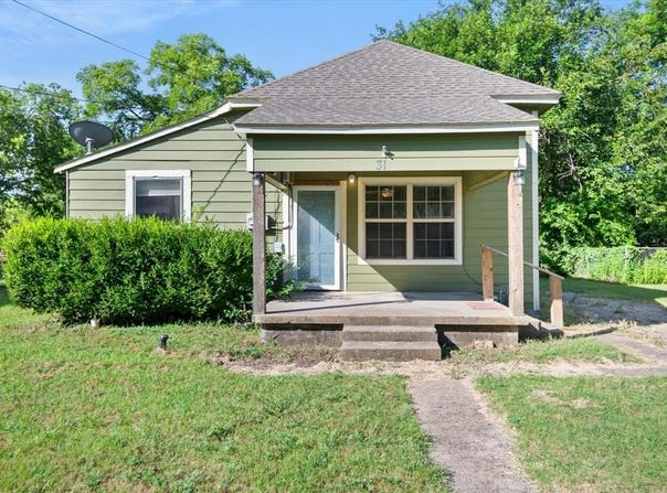 318 Mckenzie Street, Waxahachie, TX 75165