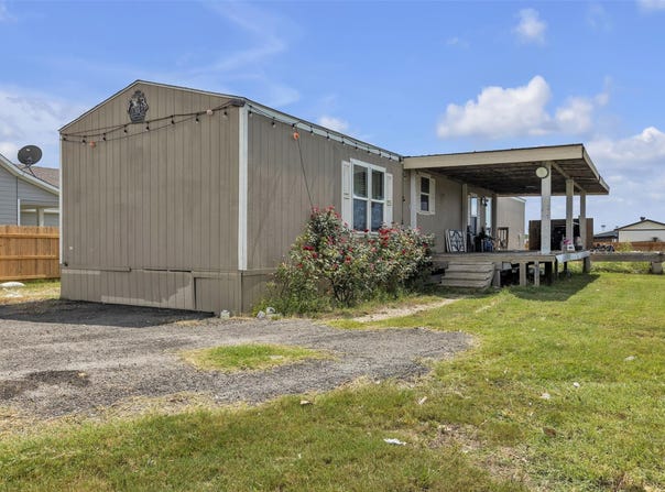 815 Rustler PASS, Kyle, TX 78640