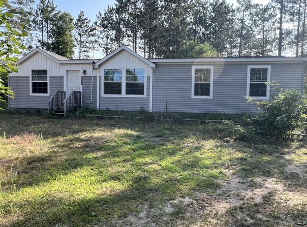 4292 Forest Lane, Scottville, MI 49454