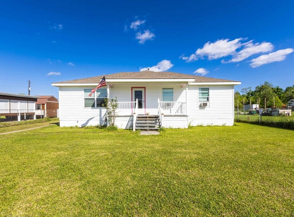 3811 Grand Caillou Road, Houma, LA 70363