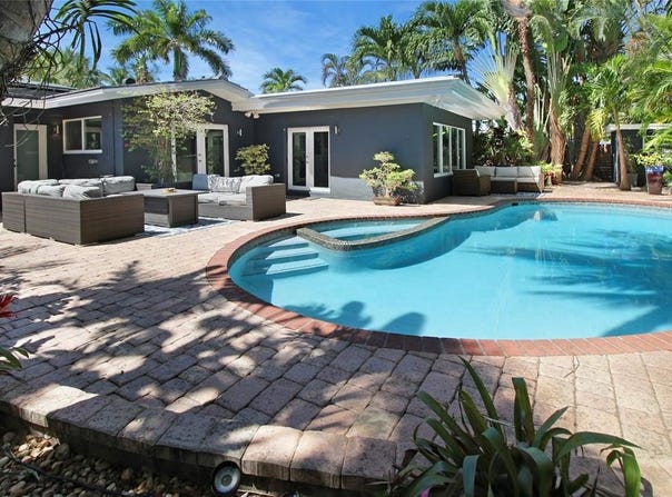 2016 NE 22nd St, Wilton Manors, FL 33305