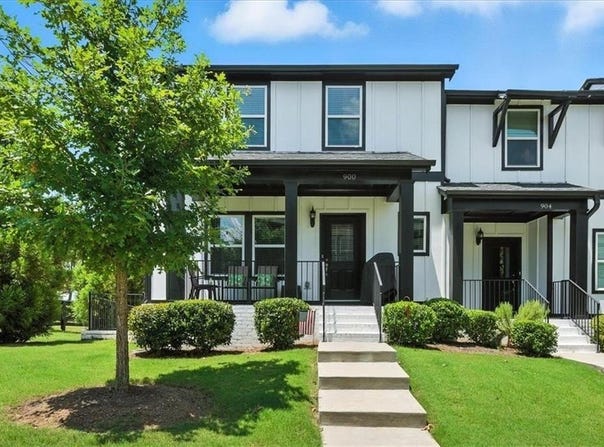 900 Sweetwater Grove, Woodstock, GA 30188
