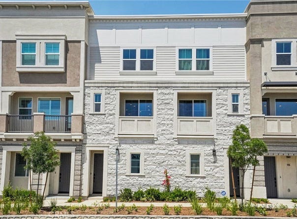 107 N First Avenue, Upland, CA 91786