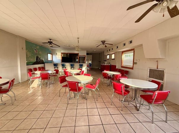 21 Fair St, Baxley, GA 31513