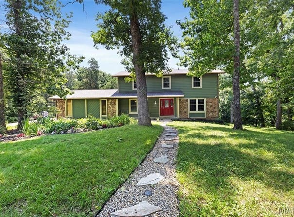 44 Wilderness Lane, Defiance, MO 63341