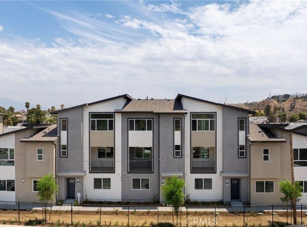 1140 Santo Antonio Drive, Colton, CA 92324
