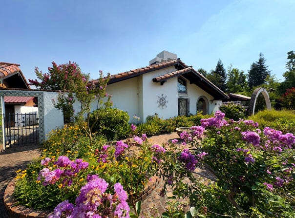 8921 Redbank Road, Redding, CA 96001