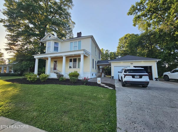 2824 W Cumberland Ave, Middlesboro, KY 40965