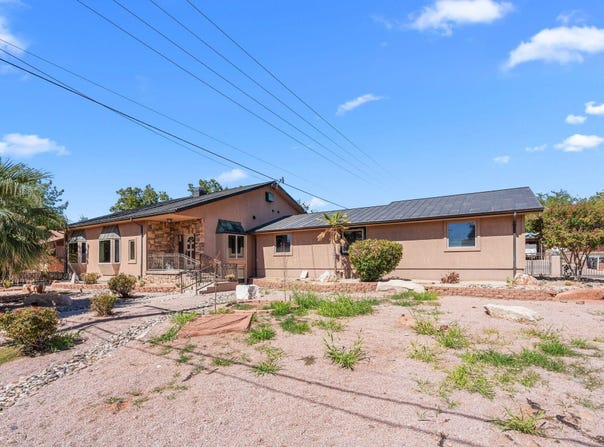 143 E 200 S, St George, UT 84770