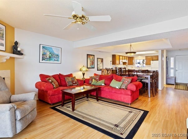 152 Falls Point Drive, Lake Ozark, MO 65049