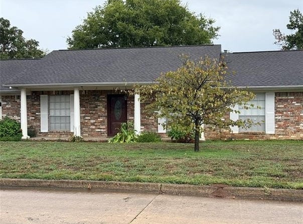 2711 Kingston Street, Muskogee, OK 74403