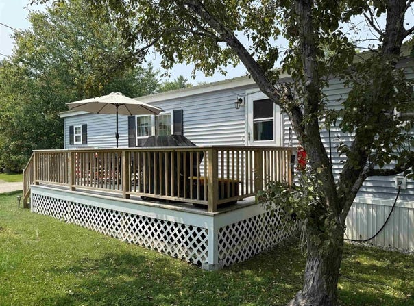 8 Sir Lancelot Drive, Exeter, NH 03833