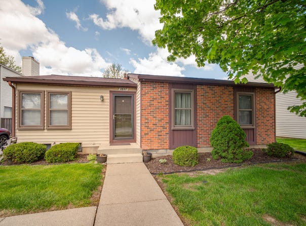 2887 Roundtree Drive, Troy, MI 48083