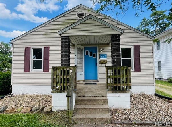 327 Sheridan Street, Bethalto, IL 62010