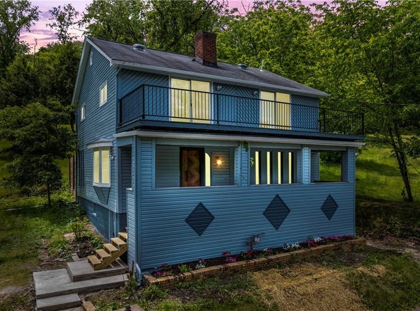 2513 Grove Rd, South Park, PA 15129