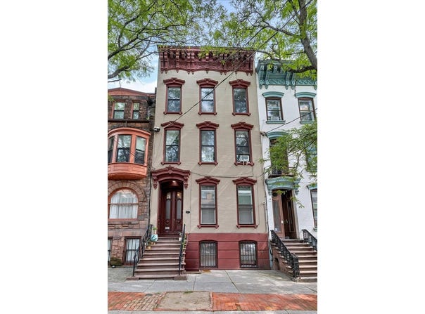 137 Lancaster St, Albany, NY 12210