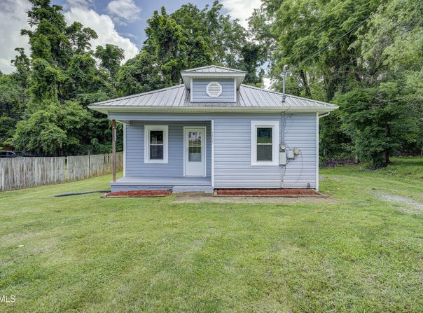 1803 Indian Ridge Road, Johnson City, TN 37604