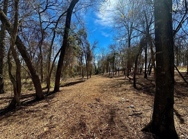000 Plum Street, Mabank, TX 75156
