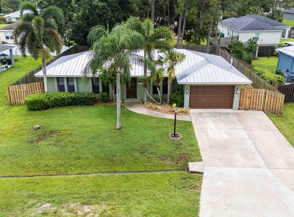 2449 SW Roney Road, Port Saint Lucie, FL 34953