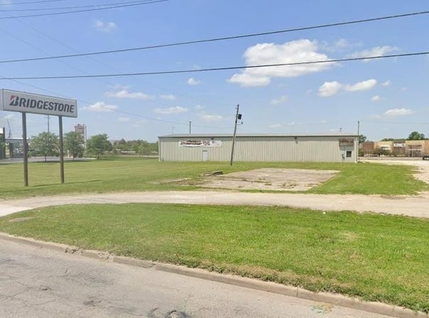 3727 N Broadway Avenue, Muncie, IN 47303