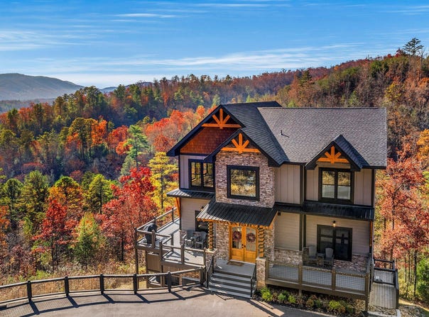 2957 Summit Trails Drive, Sevierville, TN 37862