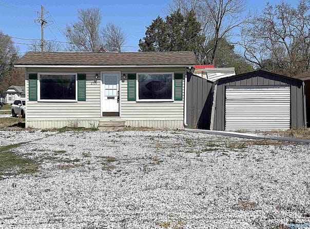 2715 W Meighan Boulevard, Gadsden, AL 35904