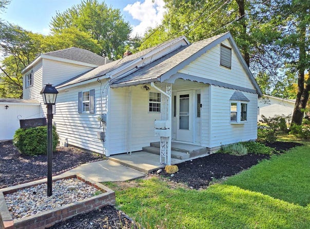 1017 Corporation Line Street, Bridgeport, IL 62417