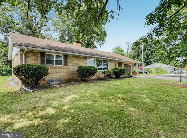 4200 N GEORGE EXTENSION STREET, MANCHESTER, PA 17345