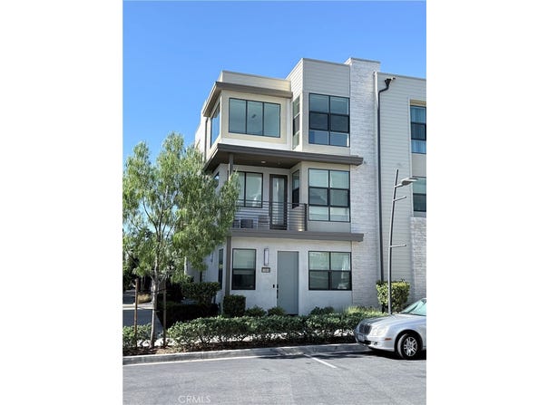 11018 Momentum, Rancho Cucamonga, CA 91730