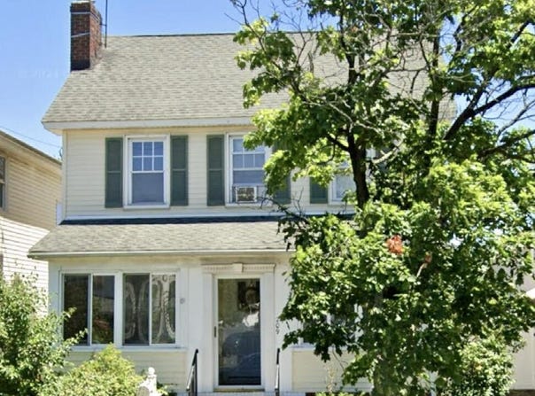 209 Broadway, Keyport, NJ 07735