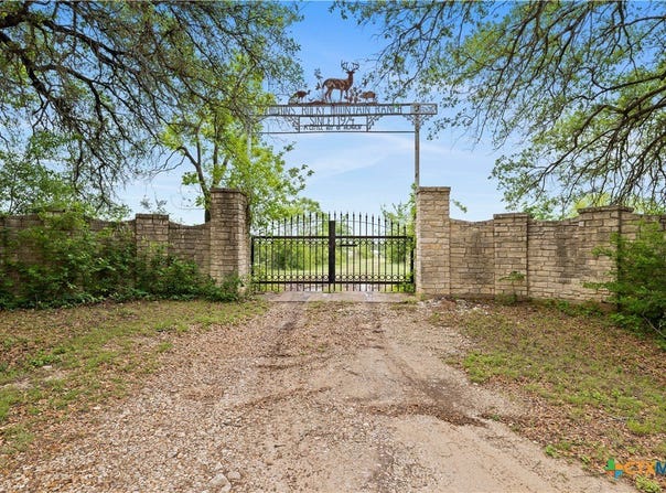 902 County Road 327, Gatesville, TX 76528