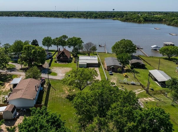 103 Prairie Dr, Gun Barrel City, TX 75156