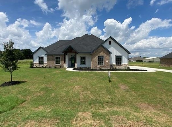 1001 Katie Court, Reno, TX 76020