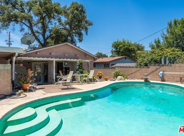 143 E Arrow Hwy, Claremont, CA 91711