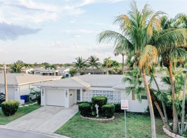 6880 NW 16th St, Margate, FL 33063