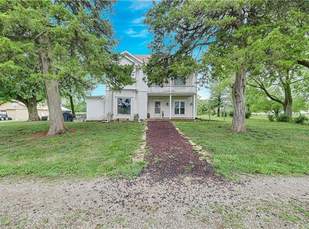 335 N 100 Road, Overbrook, KS 66524