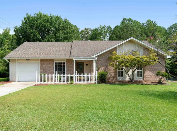 101 BERMUDA LAKE DRIVE, ALABASTER, AL 35007