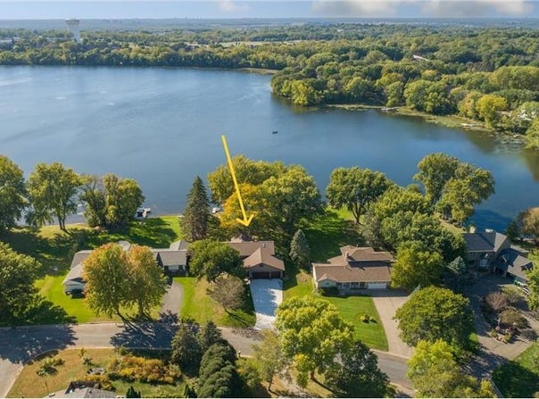 2311 Swan Drive, Mendota Heights, MN 55120