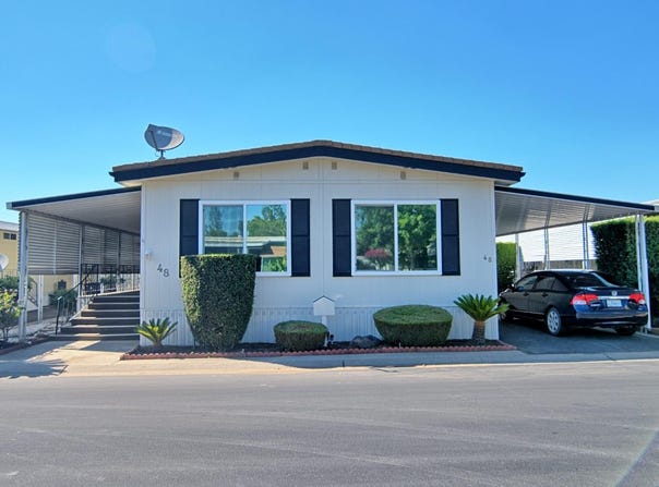 2706 Ashlan Avenue W, Fresno, CA 93705