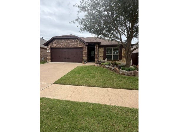 202 Tower Circle, Terrell, TX 75160