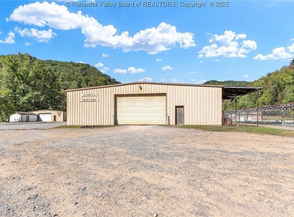 1727 Dixie Highway, Dixie, WV 25059